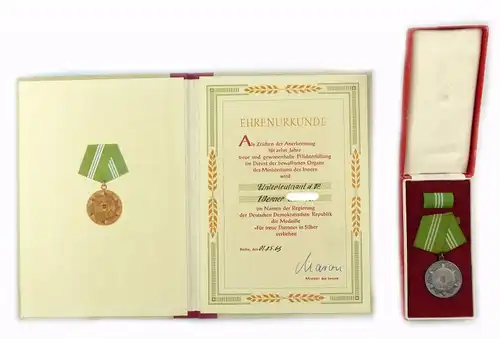 #e6969 Medaille treue Dienste in den bewaffneten Organen des MdI & Urkunde 1963