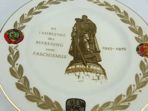 Andenkenteller: 30. Jahrestag der Befreiung vom Faschismus 1945-1975 (so079)