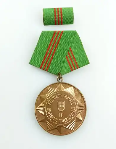 #e4577 Medaille für treue Dienste in den bewaffneten Organen des MdI Stufe III