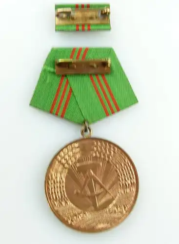 #e4577 Medaille für treue Dienste in den bewaffneten Organen des MdI Stufe III