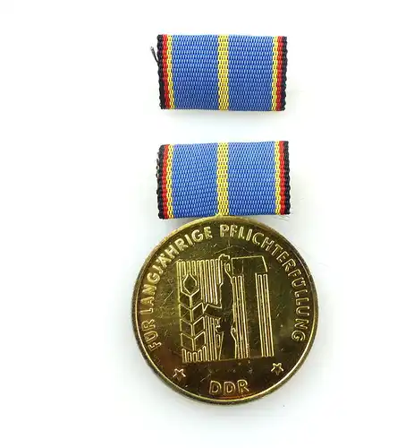 #e3270 Medaille für 30 J.Pflichterfüllung Landesverteidigigung der DDR (1989-90)