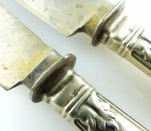 #e5046 2 alte Gründerzeit Messer mit Griffen aus 800er Silber