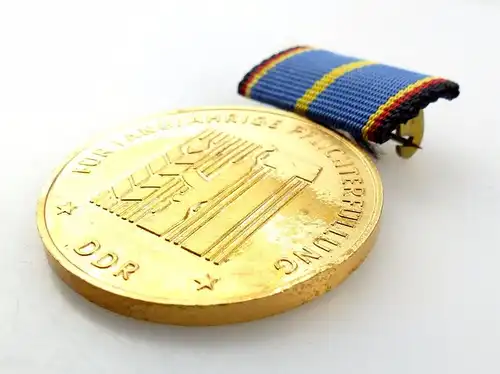 #e5014 Medaille für langjährige Pflicherfüllung, Landesverteidigung DDR Nr. 254