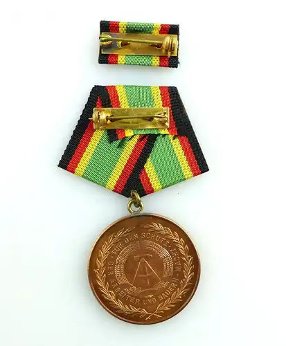 #e3237 DDR Medaille für treue Dienste in der NVA vgl. Band I Nr.151g 1972-1976