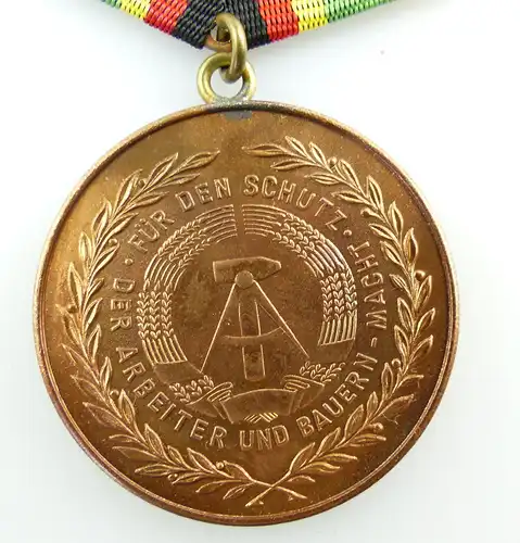 #e3237 DDR Medaille für treue Dienste in der NVA vgl. Band I Nr.151g 1972-1976