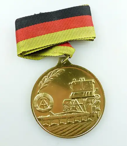 #e4067 DDR Medaille Wettbewerbe im Pflügen Bauern Landwirtschaft