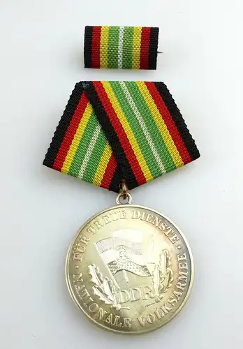 #e2835 DDR Medaille für treue Dienste in der NVA vgl.Band I Nr.150h # Punze 10 #
