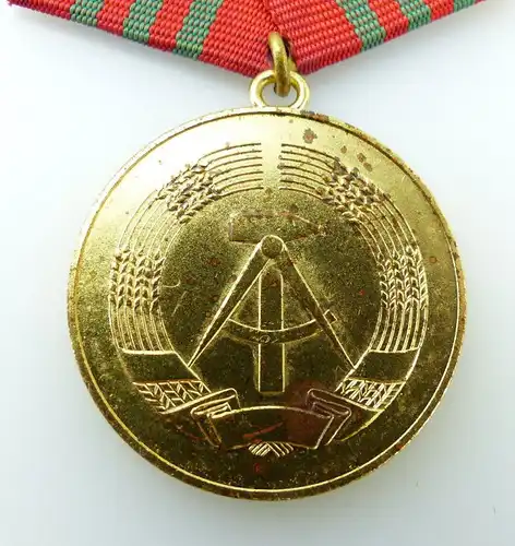 #e2457 Verdienstmedaille der Zollverwaltung in Gold der DDR Band I Nr.214