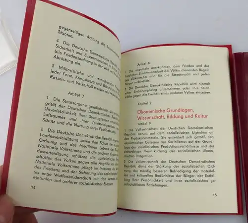 2 Hefte Verfassung der DDR und Gesetz über den Brandschutz in der DDR Buch2559