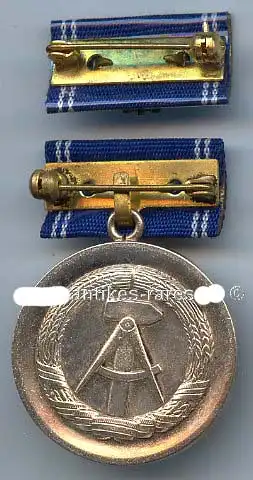 DDR Medaille f. treue Diienste in der zivilen Luftfahrt in Silber 10 Dienstjahre