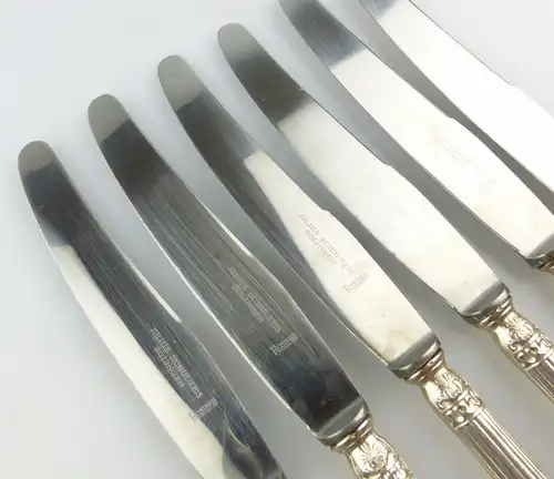 #e5810 6 Gründerzeit Messer mit Griffen aus 800 (Ag) Silber mit Monogramm