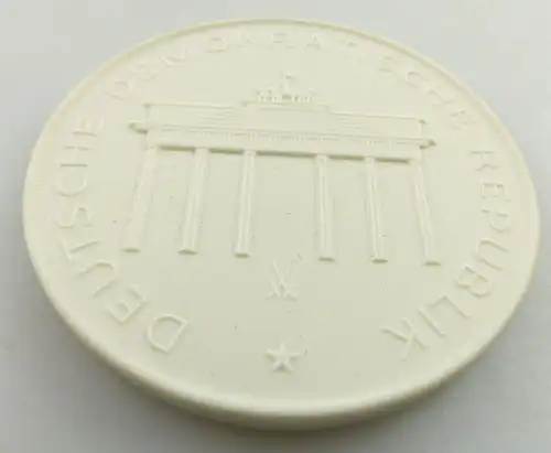 Meissen Medaille: 25 Jahre VEB Yachwerft Berlin DDR e1610