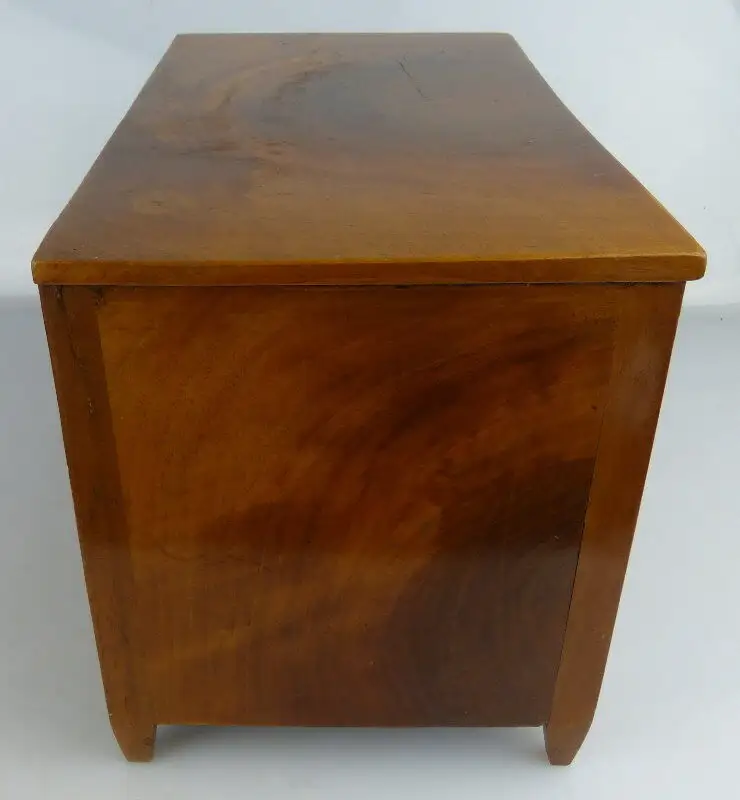 original alter Biedermeier Modell Schrank mit 3 Schubladen Miniatur so067 5