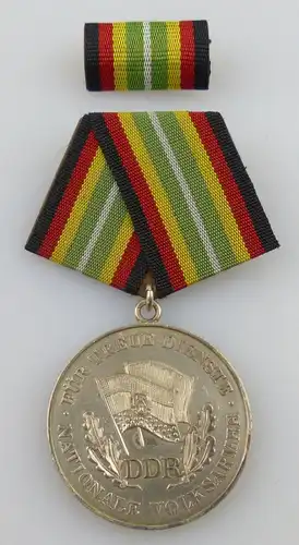 Medaille für treue Dienste in der NVA in 900 Silber, Punze 7 Nr. 150e, Orden2573