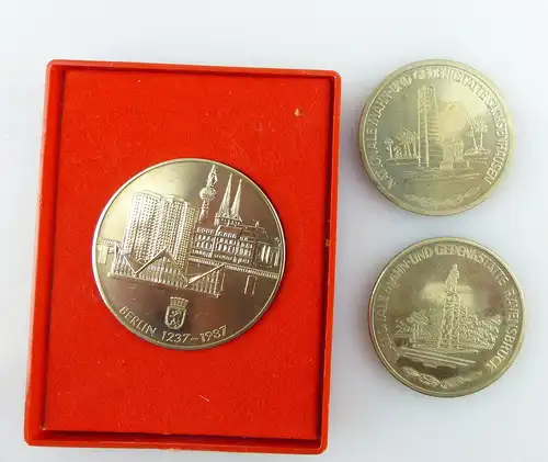 3 Medaillen : Gedenkstätte Sachsenhausen- Ravensbrück und 750 Jahre Berlin/ r065