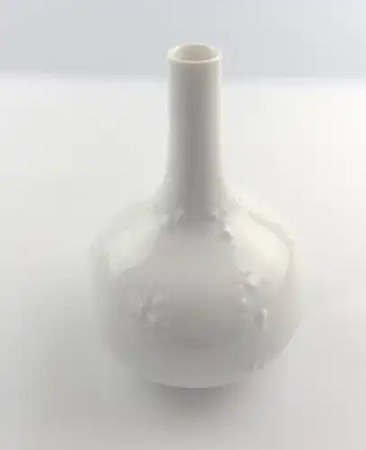 #e4842 Wallendorf Porzellan Vase weiß mit tollem Blumen Relief