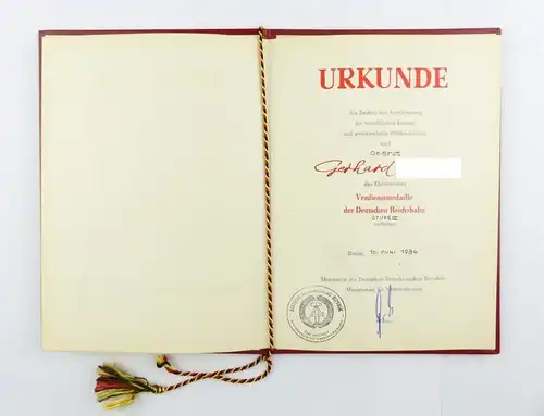 #e6763 DDR Urkunde: Verdienstmedaille der Deutschen Reichsbahn Stufe III 1984