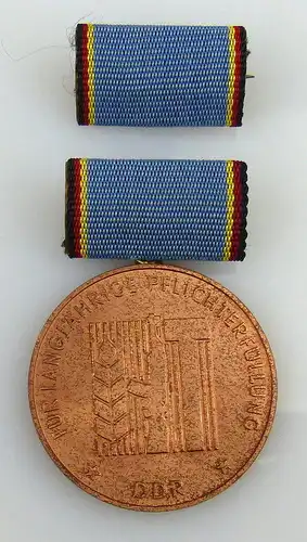 Medaille langjährige Pflichterfüllung Stärkung der Landesverteidigung, Orden1961