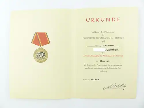 #e6760 DDR Urkunde: Verdienstmedaille der NVA in Bronze verliehen 1965 Hauptmann