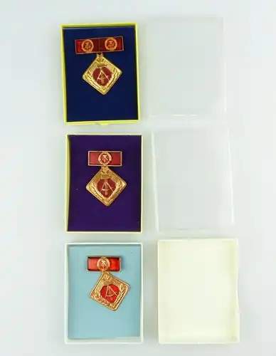 #e2708 3x Ehrennadel der nationalen Front DDR mit Urkunde in Silber und Gold