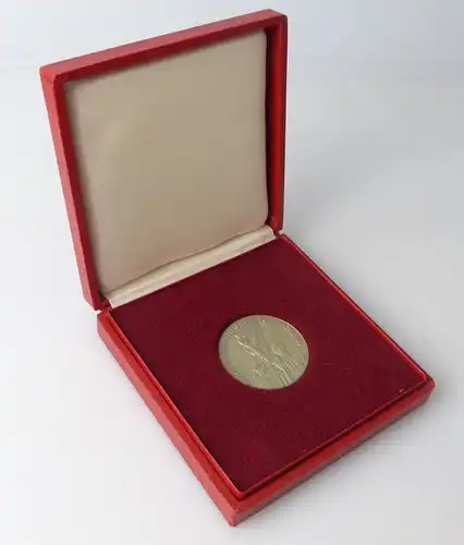 Medaille : 35.Jahrestag der Befreiung vom Faschismus Die toten Mahnen uns / r356