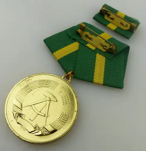 Medaille für treue Dienste in der Zollverwaltung der DDR, Gold, Orden2297
