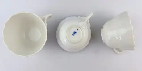 #e6705 3 weiße Meissen Tassen mit Relief Muster Fehlware ohne Beschädigungen