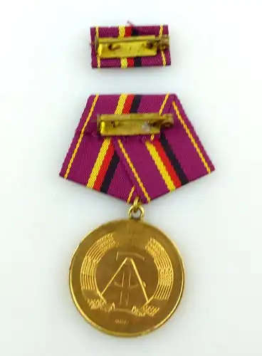 #e3788 Verdienstmedaille der Zivilverteidigung Gold Band I Nr. 230 a (1970-76)