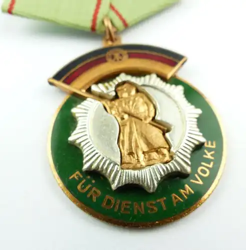 #e8745 Medaille "Ehrenzeichen der Deutschen Volkspolizei" Nr. 121 d/4