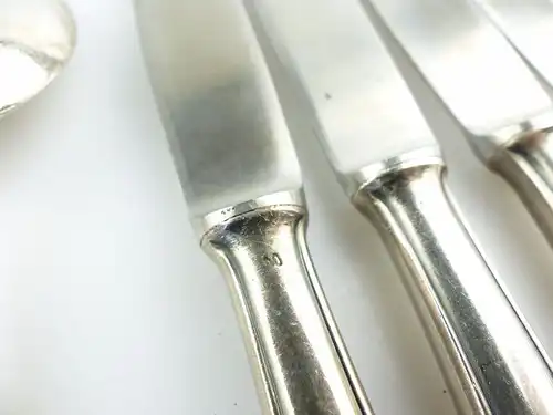 #e6041 12 teiliges Besteck in 90er Silberauflage 4 Messer + 4 Gabeln + 4 Löffel