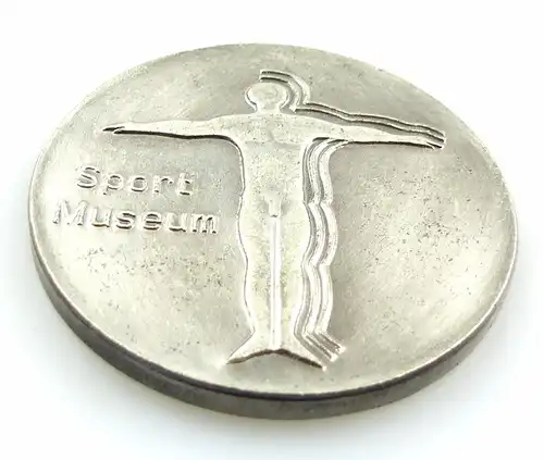 #e5643 Medaille Sportmuseum Leipzig in Silber DDR