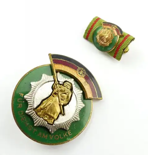 #e8743 Medaille "Ehrenzeichen der Deutschen Volkspolizei" Nr. 121 c/1 ab 1963