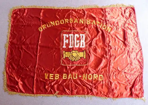 schwere Seiden Fahne: Grundorganisation FDGB VEB Bau Nord , Orden2901