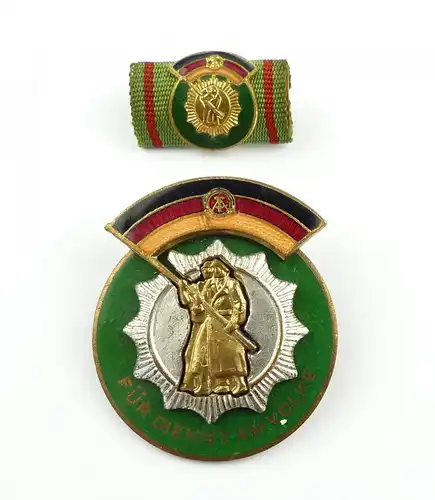 #e8742 Medaille "Ehrenzeichen der Deutschen Volkspolizei" Nr. 121 c/2 1963-64