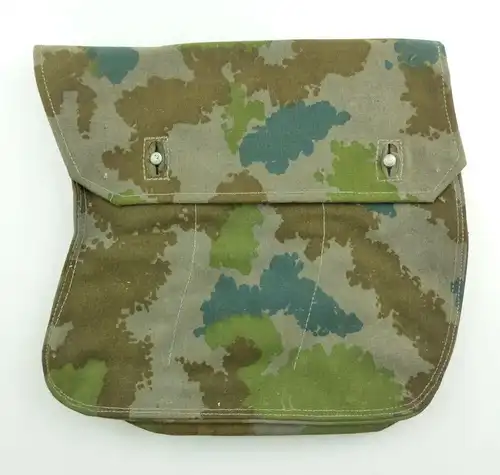 E9543 DDR NVA Magazintasche AK 47 Kalaschnikov Flächentarn Blumentarn
