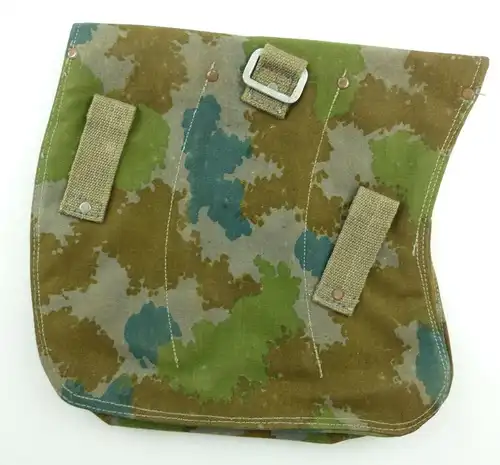 E9543 DDR NVA Magazintasche AK 47 Kalaschnikov Flächentarn Blumentarn
