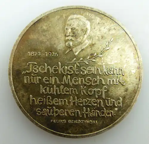 Medaille: SG Dynamo Bereit zur Verteidigung der Heimat Feliks Dzierzy, Orden1149