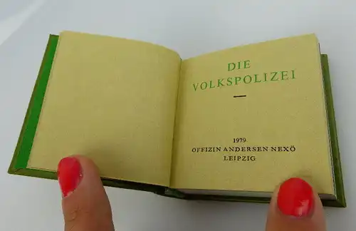 Minibuch: Die Volkspolizei Offizin Andersen Nexö Leipzig mit Signatur bu0299