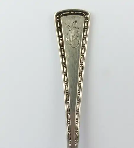 E9677 Schöner Zuckerlöffel aus 800 Silber mit Ziermonogramm Weilandt