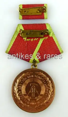 Verdienstmedaille der Grenztruppen der DDR in Bronze, vgl. Band I Nr. 282