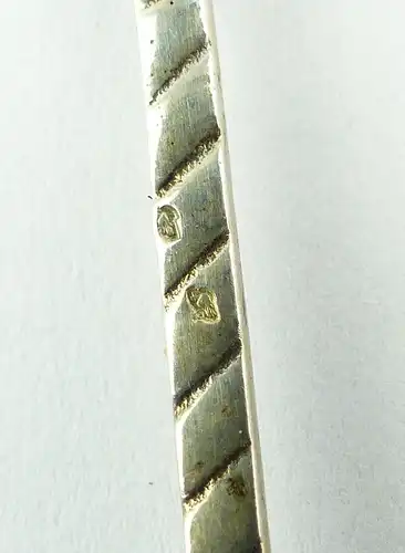 e9858 Alte Vorlegegabel aus 835 Silber mit Wappen von Kärnten für Sammler
