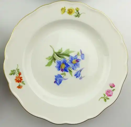 E9813 6 Meissen Kuchenteller / Gebäckteller 2. Wahl mit Goldrand und Blumen