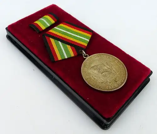 Medaille für treue Dienste NVA Stufe Silber 900 Silber Band I Nr. 150g, Orden916