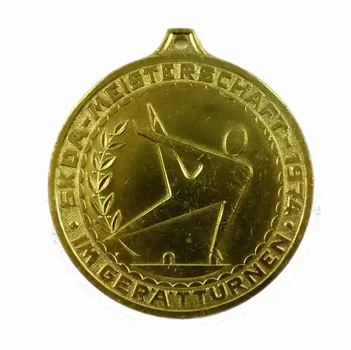 #e7884 Original alte DDR Medaille SKDA-Meisterschaft im Geräteturnen 1974