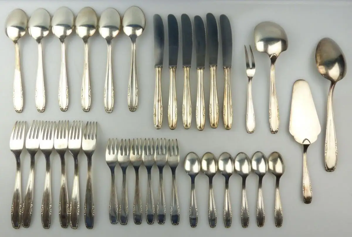 e10234 34 teiliges Dessertbesteck inklusive Vorleger 100er Silberauflage Nica 9