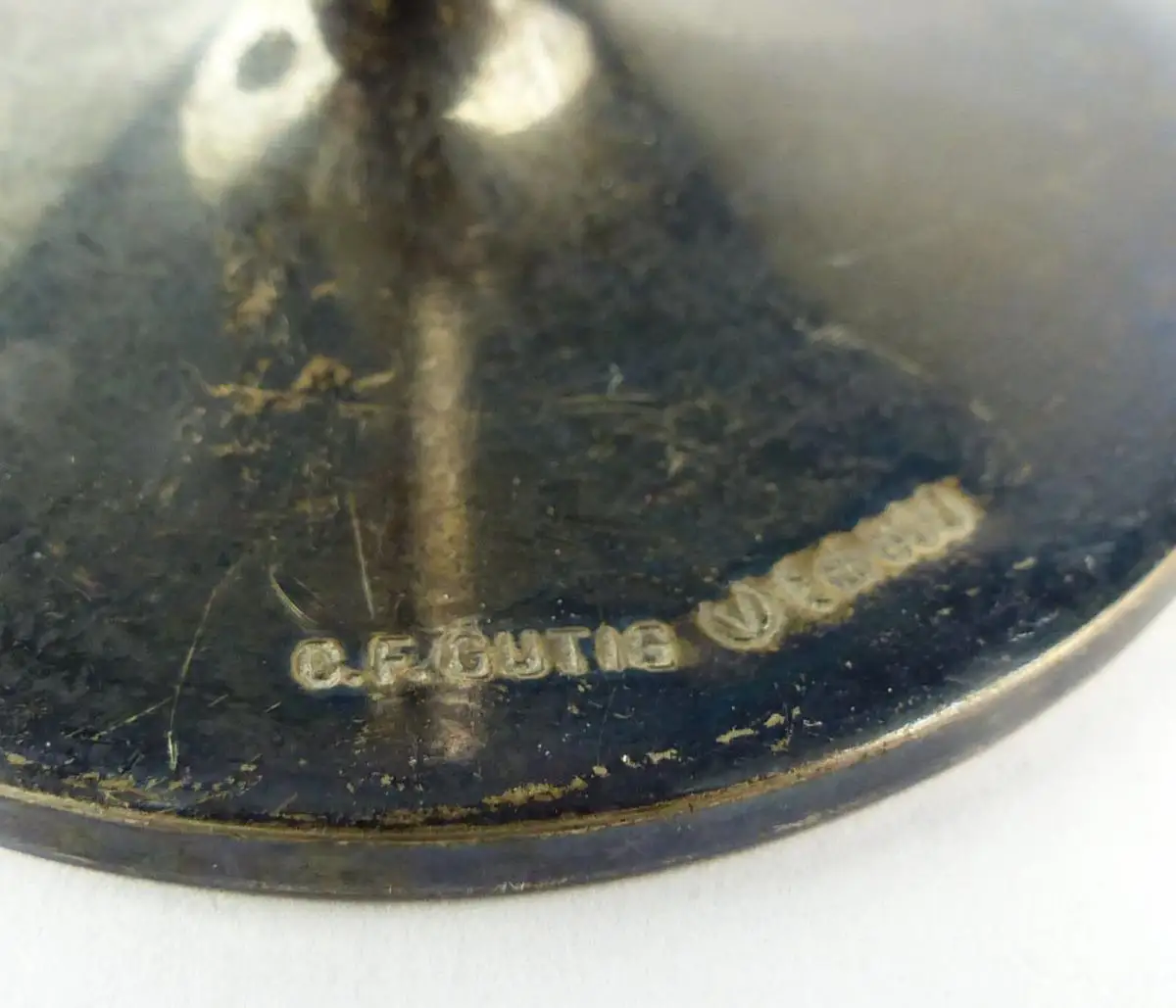 e10301 2 original alte Likörschalen aus 800er Silber mit Ziermonogramm CF Gutig 7