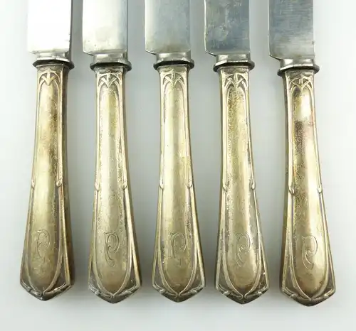 e10282 5 Jugendstil Messer mit Griffen aus 800er Silber und Ziermonogramm