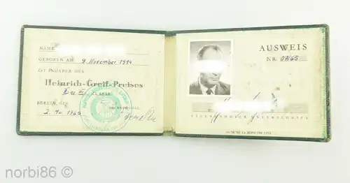 e10653 Heinrich Greif Preis mit Etui und Ausweis DDR 1955 Nummer 28 a