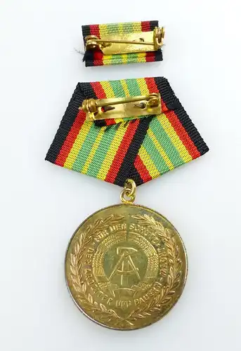 #e2843 DDR Medaille für treue Dienste in der NVA vgl.Band I Nr.149h # Punze 11 #