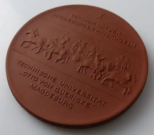 Meissen Medaille: Otto von Guericke 1602-1986 Technische Universität, Orden3139